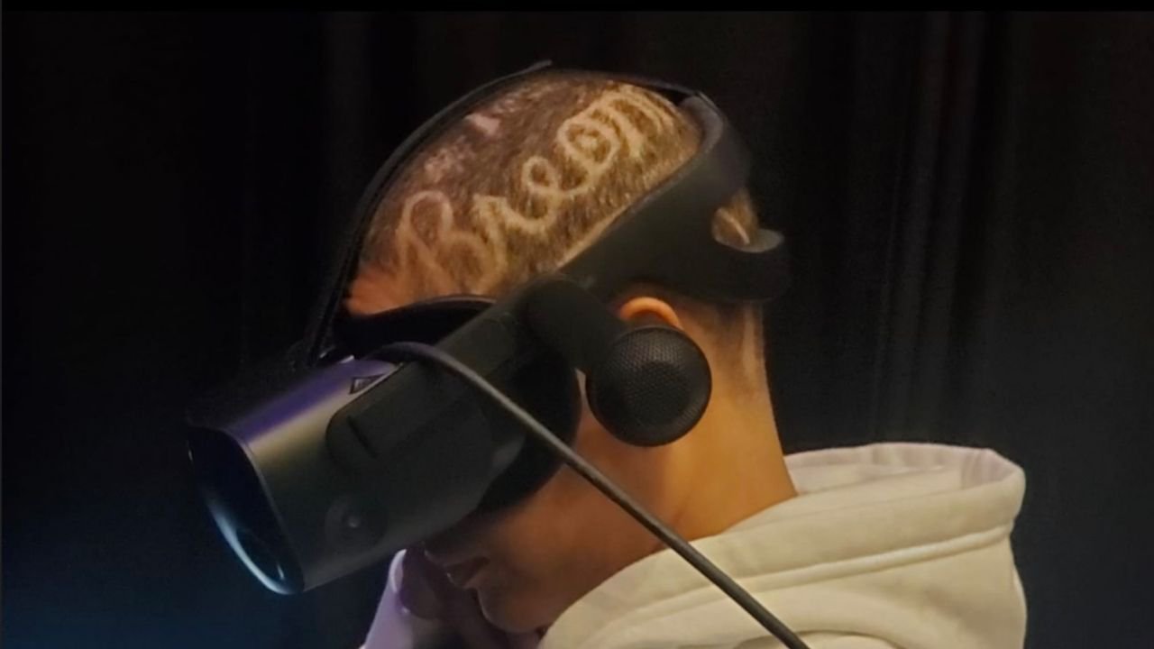 XRMust_BreonnaTour_5.jpg